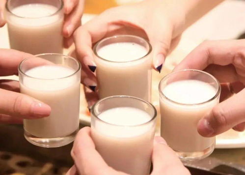 多人中招，别再这样吃火锅了！科学饮食，健康享受正餐与餐饮服务