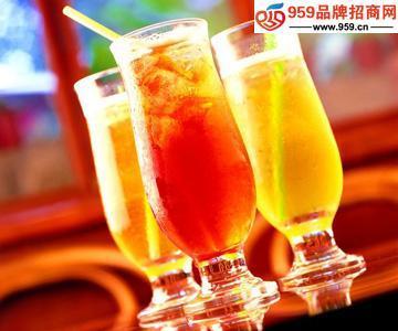 餐饮项目怎么样？教你如何开好一家饮品店——从正餐到饮料的跨界经营之道